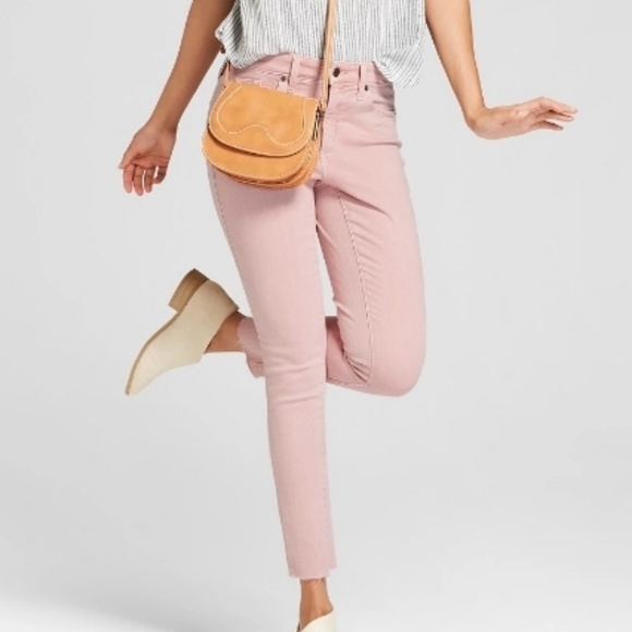 Kensie Denim - Kensie Blush Pink Skinny Raw Hem Crop Jeans